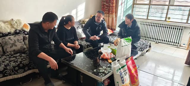 新春慰问暖民心 共建聚力显担当 —— 兰新社区联合共建单位开展春节前走访慰问活动